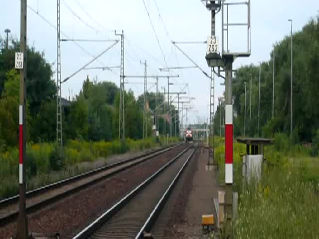 143 944-7 erreicht mit ihrer RB aus Naumburg den Bahnhof Rudolstadt (Thr) auf Gleis 1. (29.07.2009)