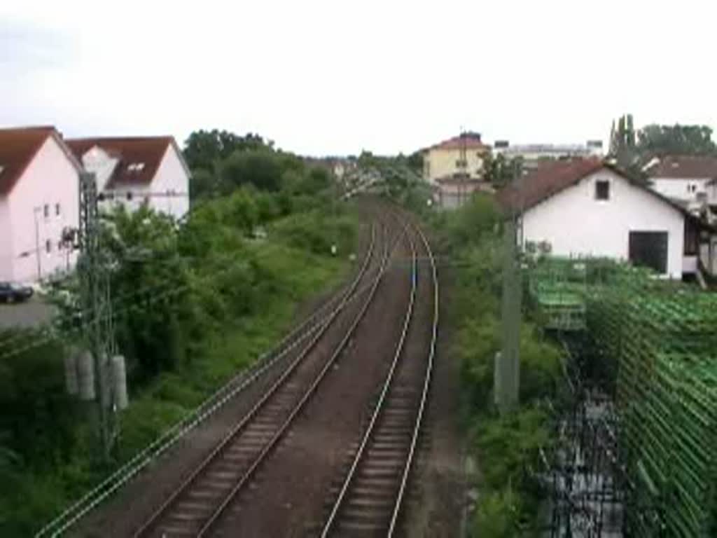 294 573-1 auf der Rckfahrt von Speyer Hbf. nach Ludwigshafen/Rh. Gbf.
hier angetroffen bei der Einfahrt von Schifferstadt Hbf. am 03.07.2008