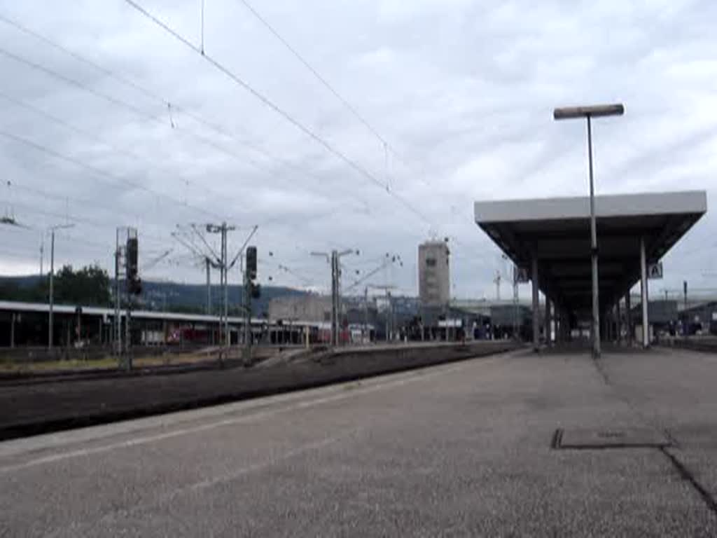 Ausfahrt eines TGV-POS von Stuttgart Hbf nach Paris-Est.
Aufgenommen am 3.Juli 2007