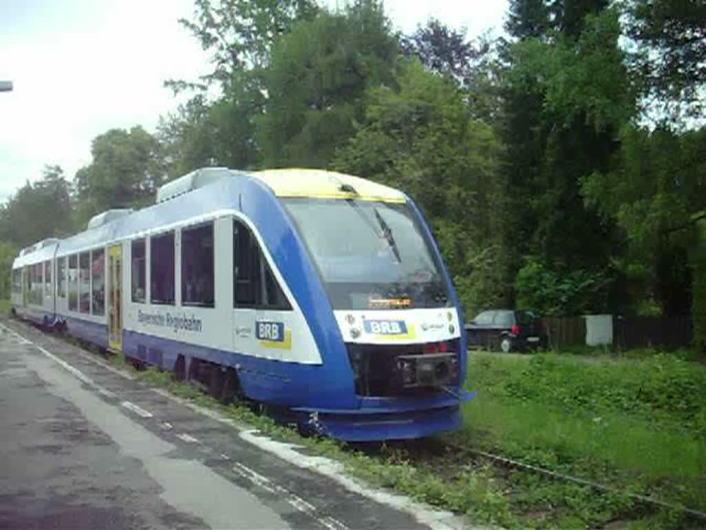 Bayrische Regiobahn, Ausfahrt in Riederau am Ammersee. 16.05.09