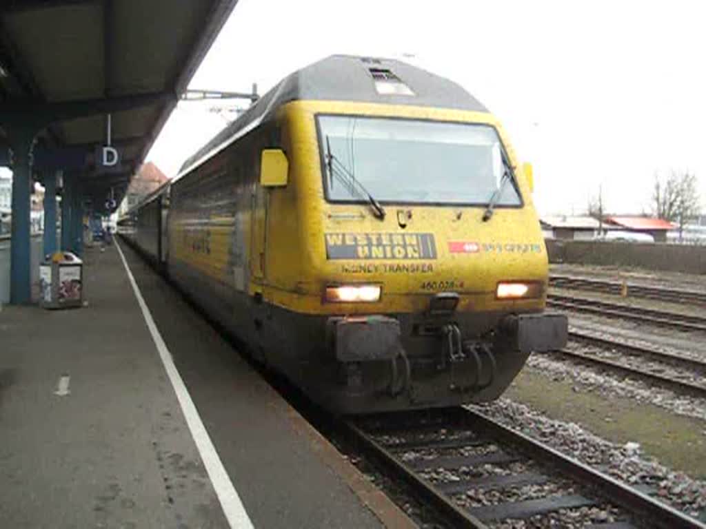 Die Werbelok Re 460 028-4 zog am 20. Dezember 2008 den IR Konstanz Biel/Bienne aus dem Bahnhof Konstanz. Die Fahrt verlief ber Kreuzlingen, Zrich, Zrich Flughafen...