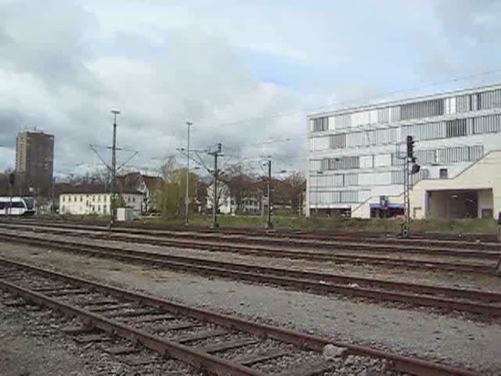Ein Stadler GTW der THURBO fhrt in das Vorfeld des Bahnhofs Konstanz ein.
19.04.08