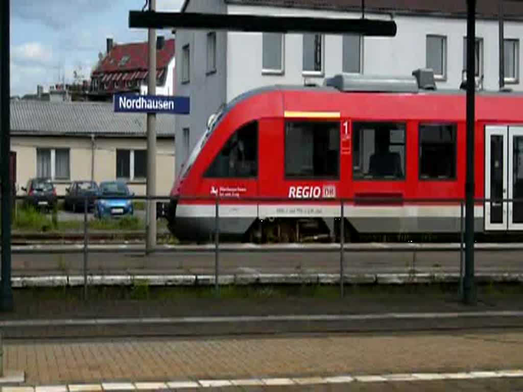Ein VT 648 verlsst als RB nach Gttingen den Bahnhof Nordhausen auf Gleis 5. (22.08.2009)
