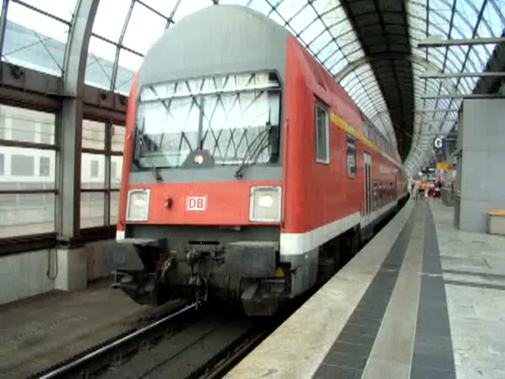 RegionalBahn 28315 nach Lbbenau(Spreewald) ber Knigs Wusterhausen. Aufgenommen am 07.06.2008 bei der Ausfahrt Berlin Spandau.
