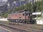 Ae 6/8 205 der BLS am 10. September 1993 mit ...