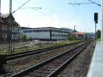 Zwei NOHAB Dieselloks ziehen einen Schotterzug aus den Verladebahnhof Gensungen/Felsberg. ...