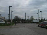Bahnubergange Die Bahn�berg�nge am S�dkopf der Stadt L�bbenau/Spreewald (in der Kraftwerkstra�e und in der Bahnhofstra�e). Beim forderen B�, hat Einfahrt ein G�terzug von Richtung Senftenberg, Gro�r�schen, Calau(Nl) und im hinteren eine Lok (leider konnte ich nicht genau erkennen was es f�r eine ist) aus Richtung Cottbus, Vetschau nach L�bben/Spreewald-K�nigs Wusterhausen-Berlin. (leider wird es die B�&acute;s in dieser Form nicht mehr lange geben, im Mai 2008 beginnen hier die Bauarbeiten zum Umbau auf elektronische Stellwerke-leider, dazu wird die Strecke L�bbenau-Vetschau-Cottbus vom 15. Juni bis zum 9. Dezember komplett stillgelegt, da auf der gesamten Strecke alle B�&acute;s die �ber die WSSB-Technik laufen umgebaut werden. Aufnahme im April 2007