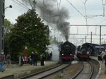 Dampflok 29.013 der SNCB-Holding verlsst mit ihrem gut besetzten Museumszug den Bahnhof von Schaerbeek, um diesen ohne Zwischenstopp nach Leuven(Louvain) zu ziehen.