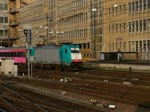 Cobralok 2816 zieht ihren IC aus dem Bahnhof von Brssel Midi den sie von Amsterdam hergebracht hat.  25.03.2012  