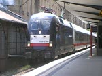 bielefeld Am 11.06.2010 um 14:07 Uhr verl�sst eine dem MRCE dispolok-Pool zugeh�rige Lok der Baureihe 182 mit dem InterCity 1926 den Bielefelder Hauptbahnhof in Richtung Berlin S�dkreuz.