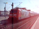 bitterfeld Die Ausfahrt des IC 2457 'Strelasund' nach Binz in Bitterfeld. Zuglok war BR 101 122-0 'China Airlines'.