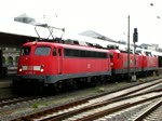 110 470-2 zieht zwei ...  Bernhard 07.07.2010