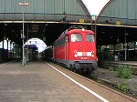 br-110-bugelfalte 110 377-9 mit einem RE 4 Verst�rker nach Aachen bei der Abfahrt in M�nchengladbach Hbf am 03.08.2009