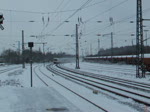 BR 120 Ein IC passiert am 03.01.2010 den verschneiten Hp Bochum-Ehrenfeld in Richtung Dortmund.