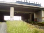 BR 120 120 150-8 f�hrt mit einer IC-Ersatzgarnitur (nur 1.Klasse + Stw) zum DB Fernverkehr Werk Frankfurt-Griesheim durch Hattersheim-Eddersheim. 19.05.08