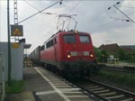 BR 140 mit Zugen Die 140 799-8 passierte mit dem OMFESA-Containerzug den Bahnhof Himmmelstadt in Richtung Gem�nden.