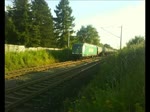 Die 145 CL-003 zog am Abend des 19.7.10 einen Kesselwagenzug ...