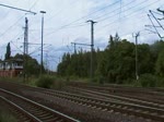 G�terzugdurchfahrt zweier 151 mit Errzbomber in Lehrte, am 08.08.10  ...