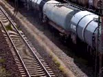 BR 152 152 057-1 mit geschlossenen G�terwagen beim verlassen des Seelzer Rbf. in Richtung Wunstorf am 01.08.2009