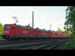 Ein roter Traxx-Lokzug in ...  Jens Baumhauer 09.06.2010