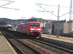 BR 189 Ein gemischter G�terzug mit einer Baureihe 189 passiert den Bahnhof Pressig-Rothenkirchen im Landkreis Kronach am 20. April 2008 auf sein Weg nach S�den.