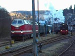 br-219-dr-119 119 158 Uboot im Th�ringer Wald am Traditionszug - Winterdampf von Berlin zum Rennsteig am 16.02.08. Der Traditionszug Berlin e.V., gezogen von 119 158, in St�tzerbach, zur Ausfahrt aus St�tzerbach, am Bahn�bergang in Mahnebach und am Bahn�bergang in Plaue / Th�r.
