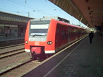 br-425 Hier stehen 2x br 425 (an der Spitze 425526-1) als RB 42 von M�nster nach Essen am 17.4 im Startbahnhof und fahren dann doch recht schnell aus.