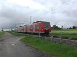 br-425 425 548-5 kurz vor dem Bahnhof Kochel am See am 18. Mai 2008.