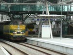 BR 62 - 63 Diesellok 6317 verl�sst mit dem Unkrautvernichtungszug, den Bahnhof von Louvain, am ende l�uft Lok 6207 mit. Aufgenommen am 30.08.09 