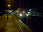 CNL 482+CNL 472+ D 50472 fuhr um 23:43 aus Fulda,nachdem aus zwei CityNightLines einer wurde.Nchste Zugteilung ist in Hannover Hbf.
Aufgenommen im Bahnhof Fulda.
