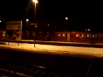 Ausfahrt der RB nach Groheringen auf Gleis 2 in Saalfeld (Saale). Da ICE 1104 sich erwartungsgem versptete, musste sie noch ein paar Minuten warten. 16.01.2009