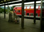 Im ICE 1614 verlassen wir drei Minuten versptet den Bahnhof Saalfeld (Saale) nach Berlin Gesundbrunnen.