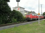 Die 218 206-1 zieht ihren Regionalexpress an. Aufgenommen am 02.09.2009 in Kln West.
