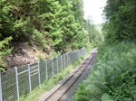 228 758 der Rennsteigbahn, war am 15.06.13 zu Gast beim Tag der offenen Tr in Sonneberg. Hier auf der Rckfahrt hinter Sonneberg.  
