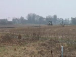 Eine V100 der SWEG fährt am 3. Januar 2008 ohne Waggons von Greffern (Fa. DOW Chemical) nach Schwarzach. Hier eine Aufnahme bei Stollhofen.