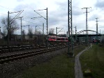 Die Parallelausfahrt der REs nach Gera (1. Zug) und Erfurt (2. Zug) hab ich auch schon paralleler erlebt... Leider nicht ganz geglckt am 22.03.2009.