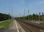 Reichlich Verkehr in Kln Messe/Deutz:
2 VT 643 verlassen den Bahnhof, eine S6 nach Essen Hbf fhrt ein.

22.08.2013.
