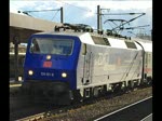  Der ZDF express  alias 120 151-6 mit einem Ersatz IC nach Berlin Sdkreuz bei seiner Abfahrt aus Gttingen. (mit Durchsage) Aufgenommen am 18.10.2009.