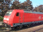 Eine Br 146.2 fährt mit ihrem RE Karlsruhe Hbf - Konstanz aus Radolfzell aus. Von Spurkranzschmierung haben die Doppelstockwagen auch noch nichts gehört :-)