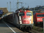 SciencExpress-Lok 110 329-0 verlsst mit DZ2700 nach Kulmbach den Koblenzer Hauptbahnhof.30.10.09