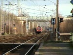 143 217-8 durchfhrt mit einem RE aus Hoyerswerda den Bahnhof Leipzig-Heiterblick in Richtung Leipzig Hbf. (28.11.2009)