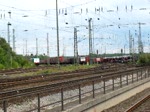151 008 durchfhrt am 13. Juli 2010 Bochum-Langendreer mit gemischtem Gterzug in Richtung Bochum Nord.