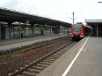 S1 nach Plochingen bei der Abfahrt in Stuttgart-Bad Cannstatt.