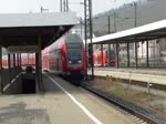Hier die Einfahrt eines RE (Dosto) mit der Lok 146 243-1 in den Wrzburger Hbf. 04.04.13.