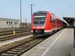 RE 3186/RE 3884 von Augsburg Hbf nach Lindau/Oberstdorf mit Zugteilung in Immenstadt bei der Ausfahrt im Augsburger Hbf.03.04.2012 