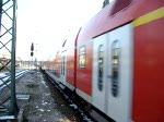RE 4168 nach Ulm Hauptbahnhof ber Dinkelscherben und Gnzburg hat gerade Einfahrt in den Bahnhof Augsburg Hauptbahnhof. Gezogen wird dieser Zug von der BR 111 006-3 am 18.11.2007