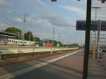Der Regionalexpress 9 nach Sassnitz fhrt aus dem Bahnhof Stralsund.(6.8.2010)
