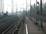 Eine S1 nach Leipzig Hbf fhrt am 04.04.2009 in den Bahnhof Leipzig-Plagwitz ein.