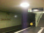 Die S-Bahnlinie 2 nach Blankenfelde fhrt ein in den Bahnhof Unter den Linden.