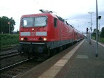 143 841-5(BW Rostock)mit S2 von Rostock Hbf.Richtung Warnemnde bei der Ausfahrt um 07.03 Uhr im Bahnhof Rostock-Bramow.(23.07.09)